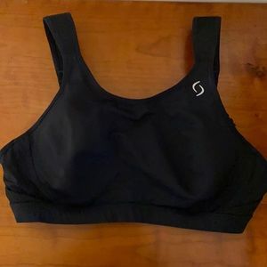 Moving Comfort under wire sport bar